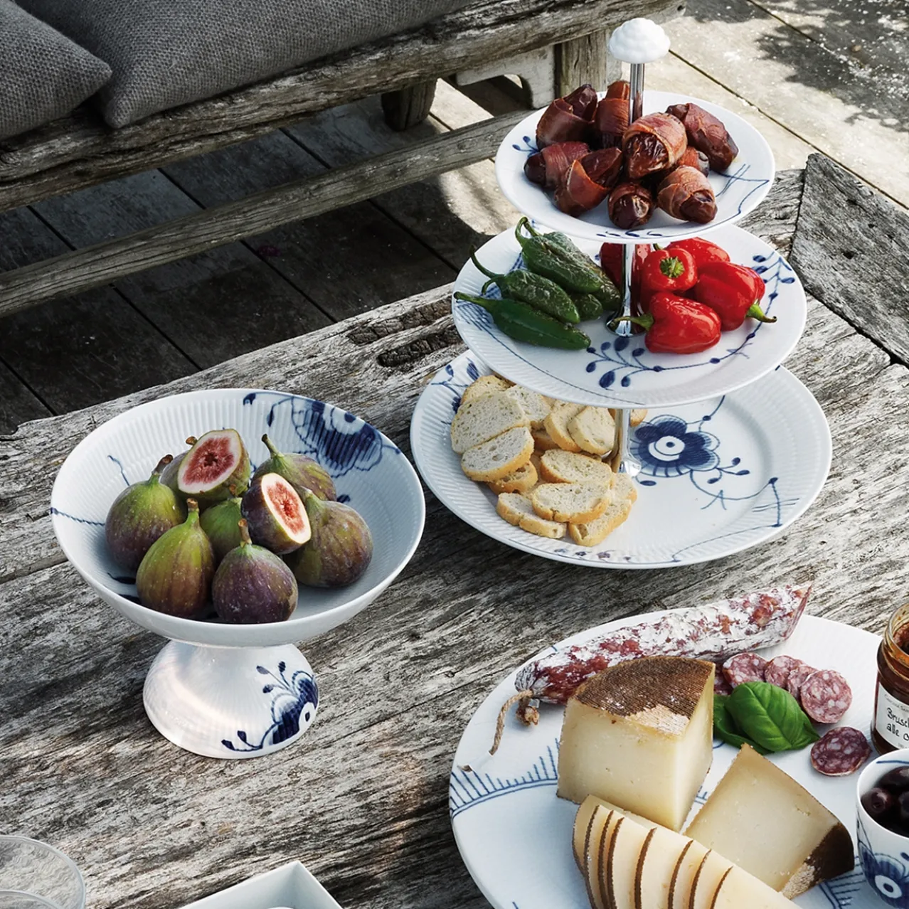 Blue Fluted Mega Étagère, 3 layers