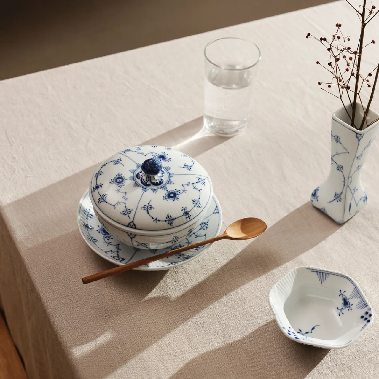 Blue Fluted Plain Vase, 12 cm