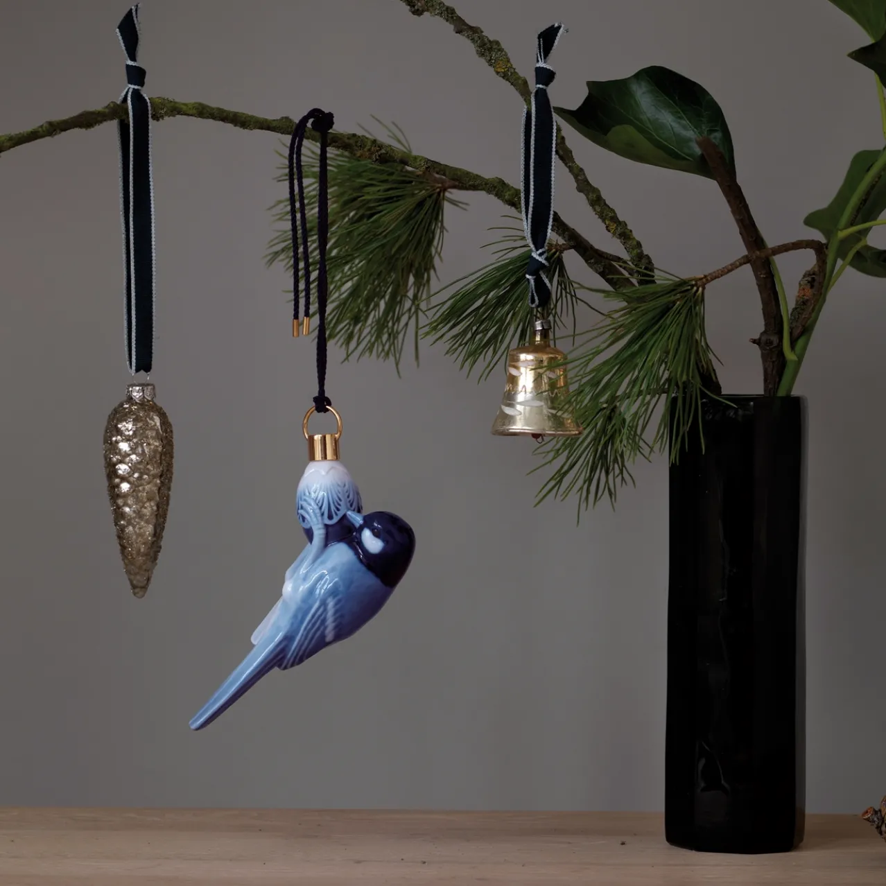 Christmas Ornament 2021, Titmouse, 16 cm