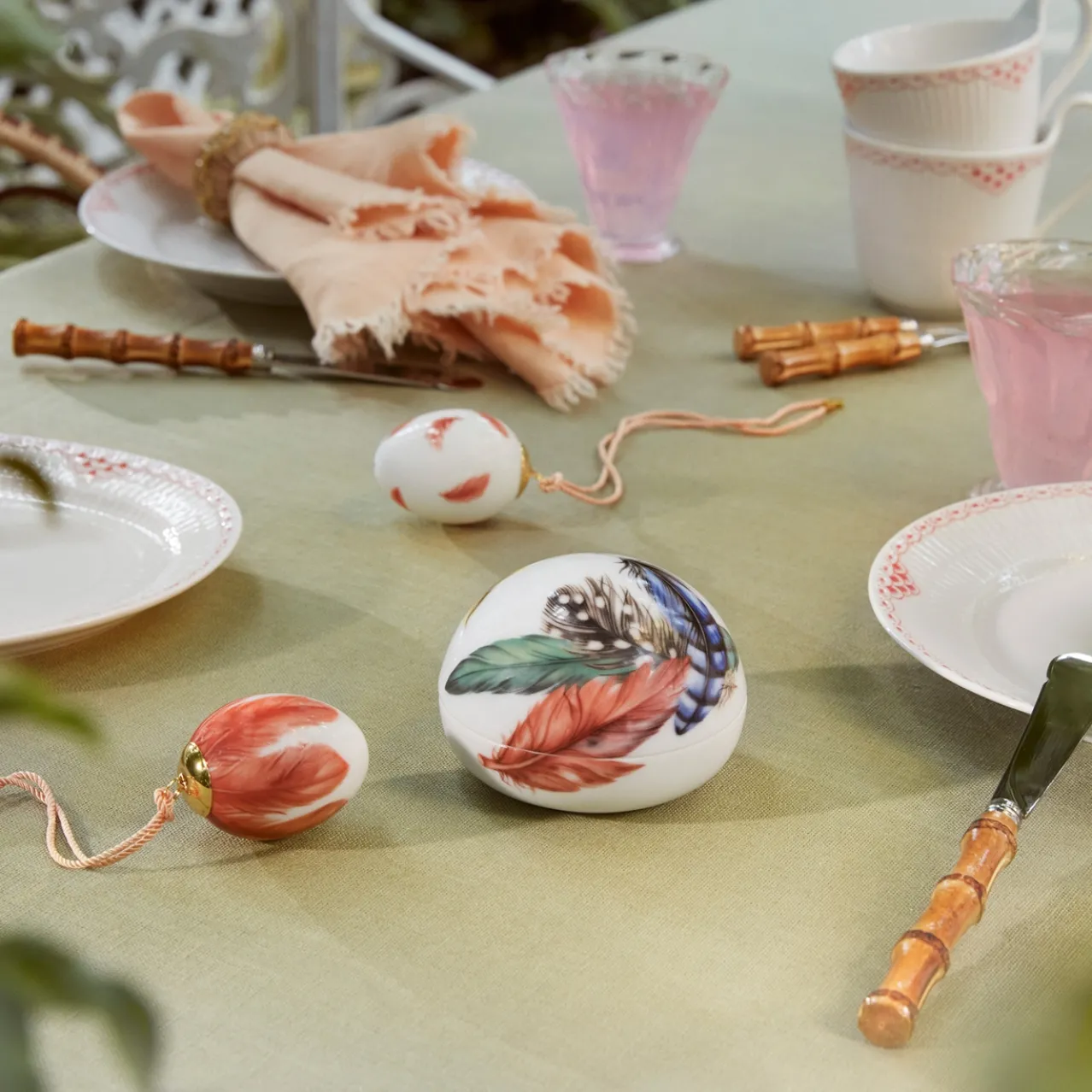 Spring Collection Egg 2025, Redstart Feathers, 6 cm, 2 pcs