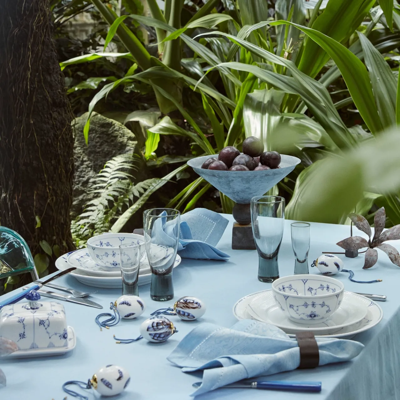 Spring Collection Egg 2025, Eurasian Jay Feathers, 6 cm, 2 pcs