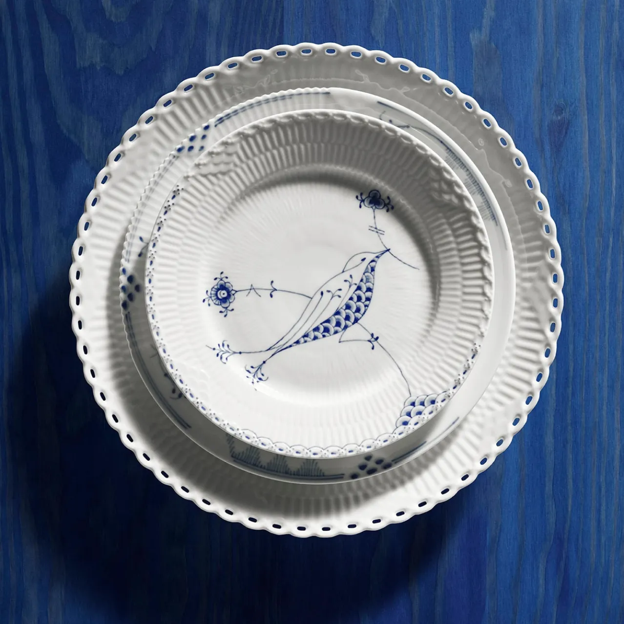 White Fluted Full Lace Plate, 27 cm